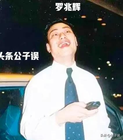 花100万*养包**袁咏仪，与9个香港女明星有荒唐事，他在东莞倒下