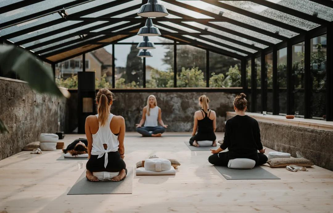 HotelSchwarzschmied在葡萄园城堡里感受度假的氛围