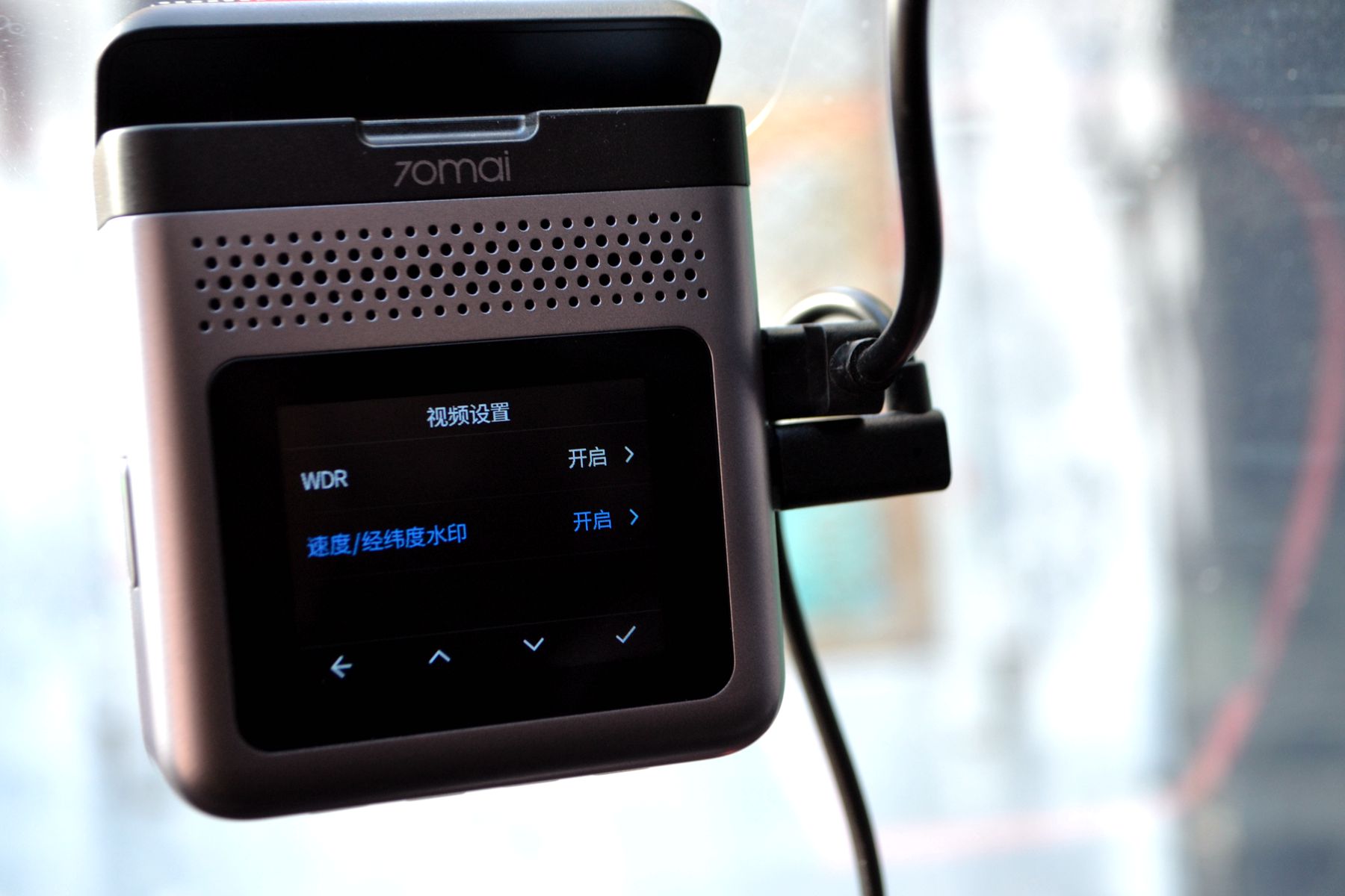 出乎意料！原来行车记录仪一直都装错了，老司机安装70迈聊聊真相