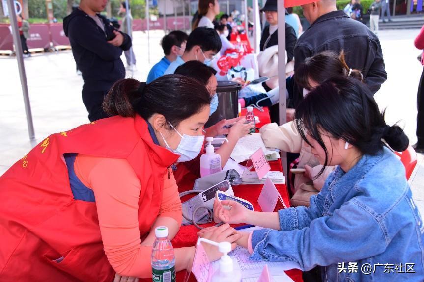 社区家庭医生服务活动,社区开展家庭医生进社区服务