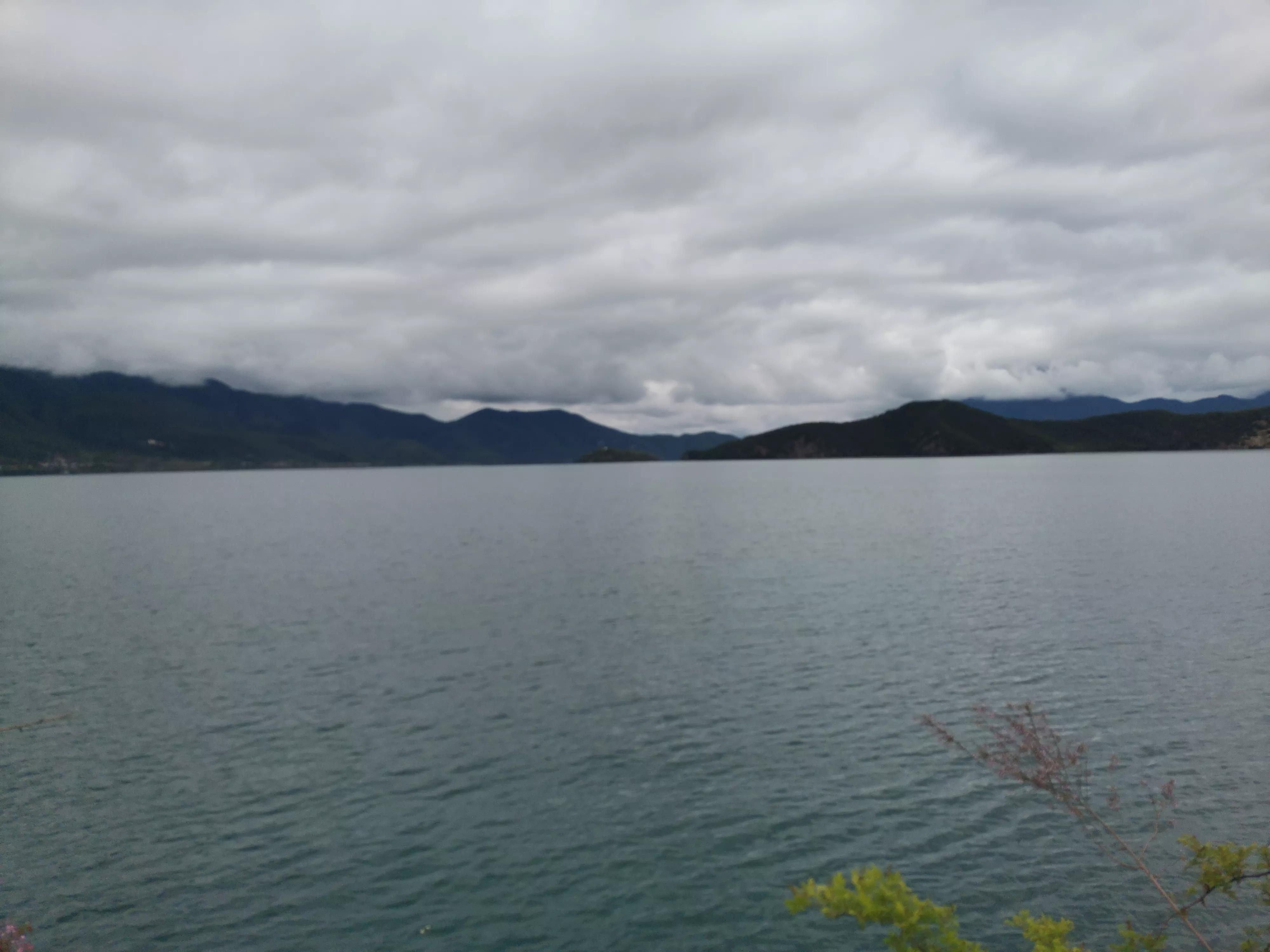 泸沽湖值得去吗七月底,泸沽湖6月份值得去吗