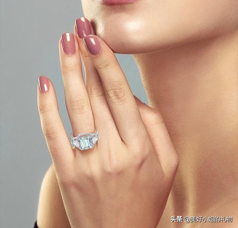 母亲节礼物40-50岁实用首饰套装,母亲节首饰礼物推荐