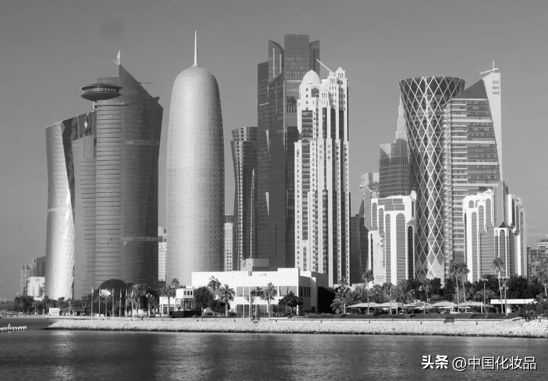 向卡塔尔“土豪”，卖10元化妆品｜出海纪