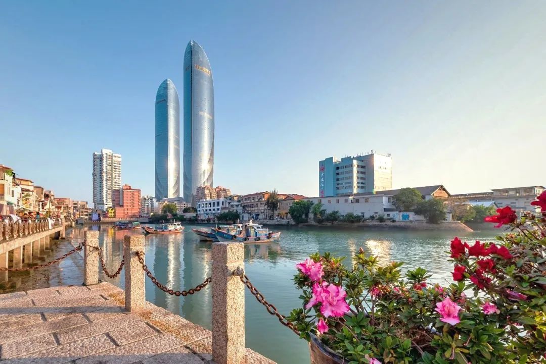 从百年渔港到网红地标!走进厦门最古老的港口,沙坡尾的40年...