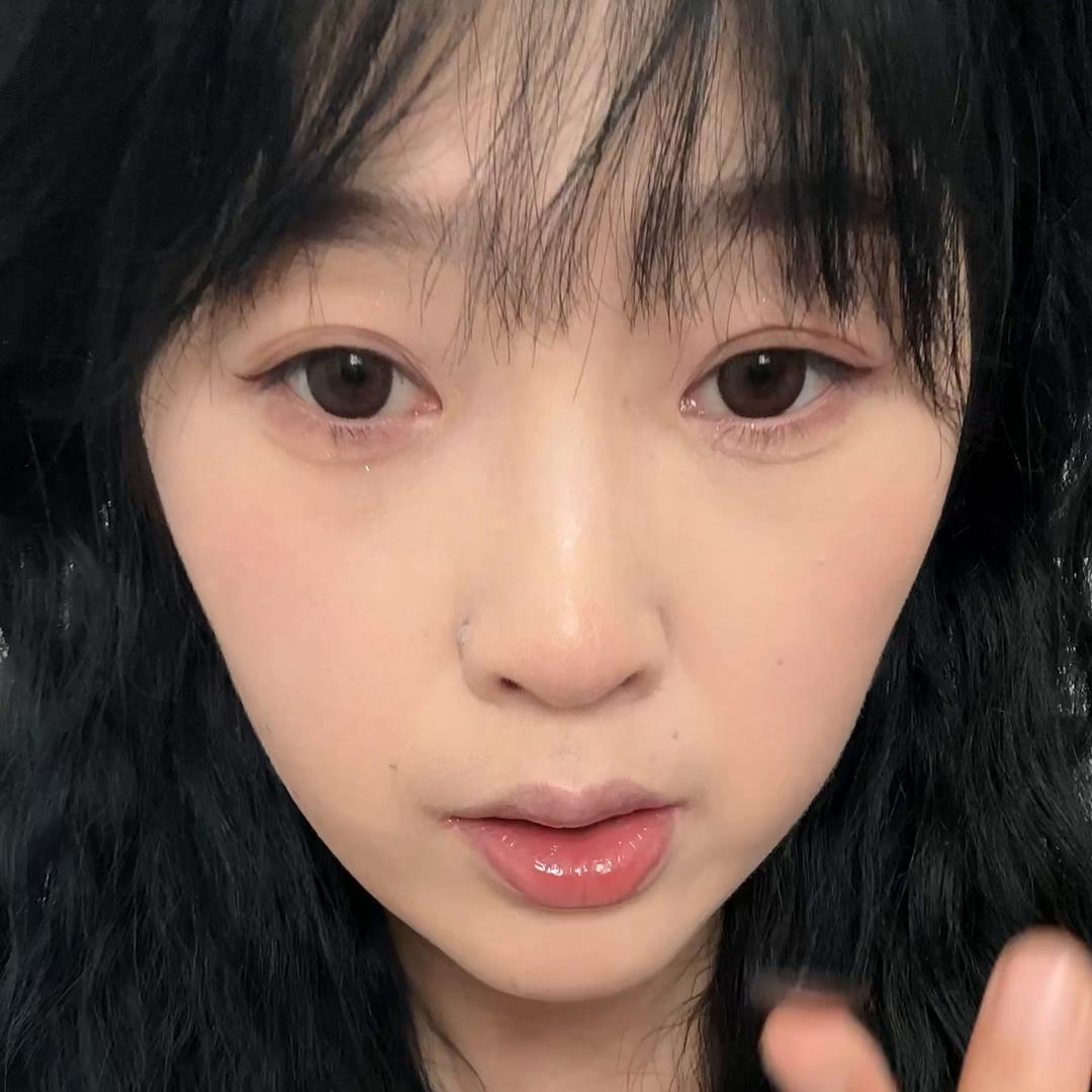 新手摘美瞳vs老手摘美瞳,怎么戴美瞳和怎样取美瞳