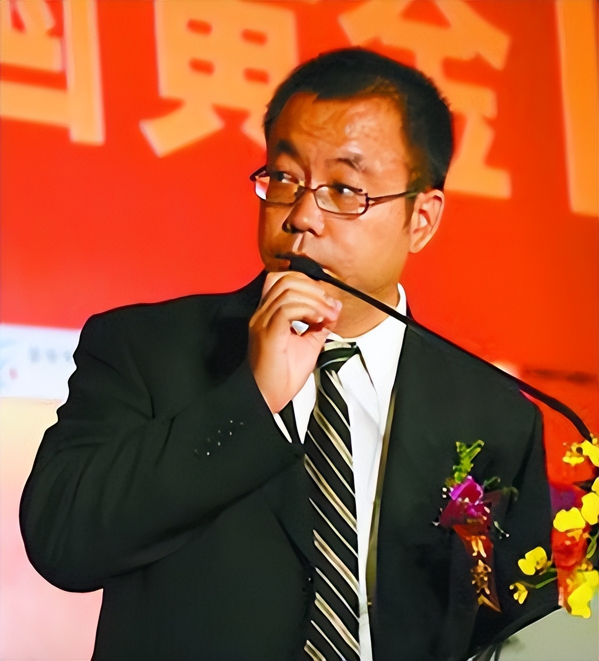 仅仅2天，娱圈的瓜就这么生猛？*税偷***税漏**、售假、入狱，应有尽有