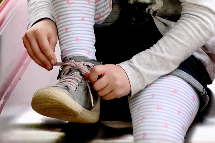 央视曝光童鞋致癌物超100多倍,儿童雌激素超标