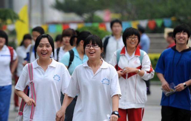 面对孩子成绩差的老师怎么办,孩子成绩差怎么和一对一老师沟通