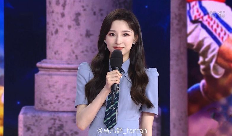 马凡舒两届春晚颜值对比,马凡舒春晚走红