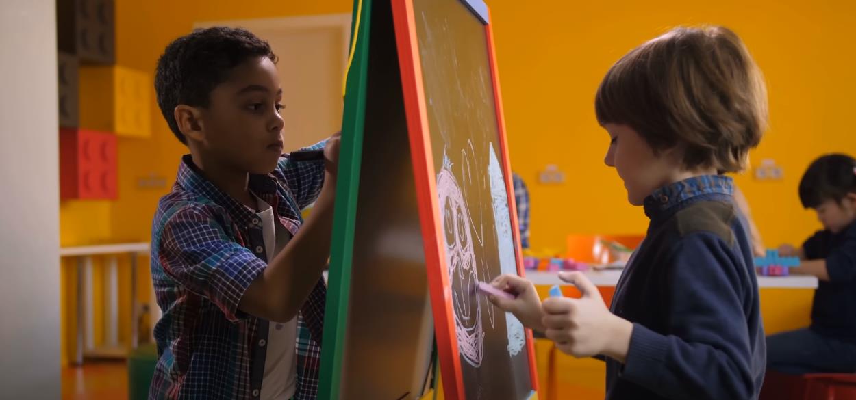 英国连环杀儿童,英国两个10岁男孩杀害2岁孩子