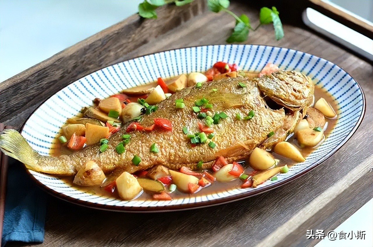 什么淡水鱼蒸着吃好吃,鱼清蒸放什么好吃又营养