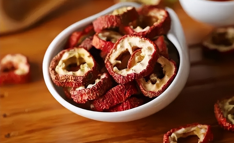 夏天很热可以试试喝这些养生茶,4月份潮湿重容易上火喝什么茶好