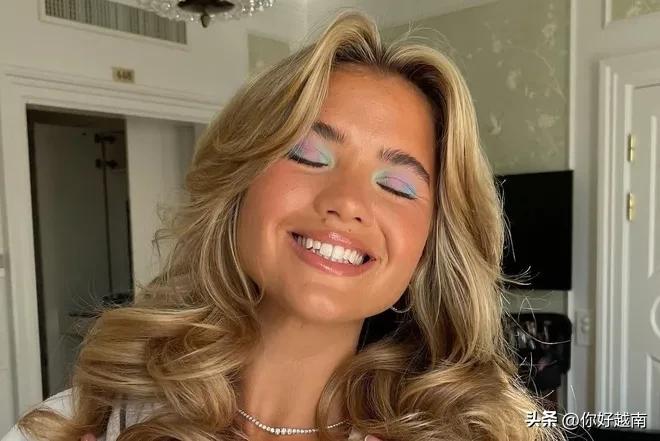 2023年上半年，蝴蝶发型是社交网络上搜索最多的