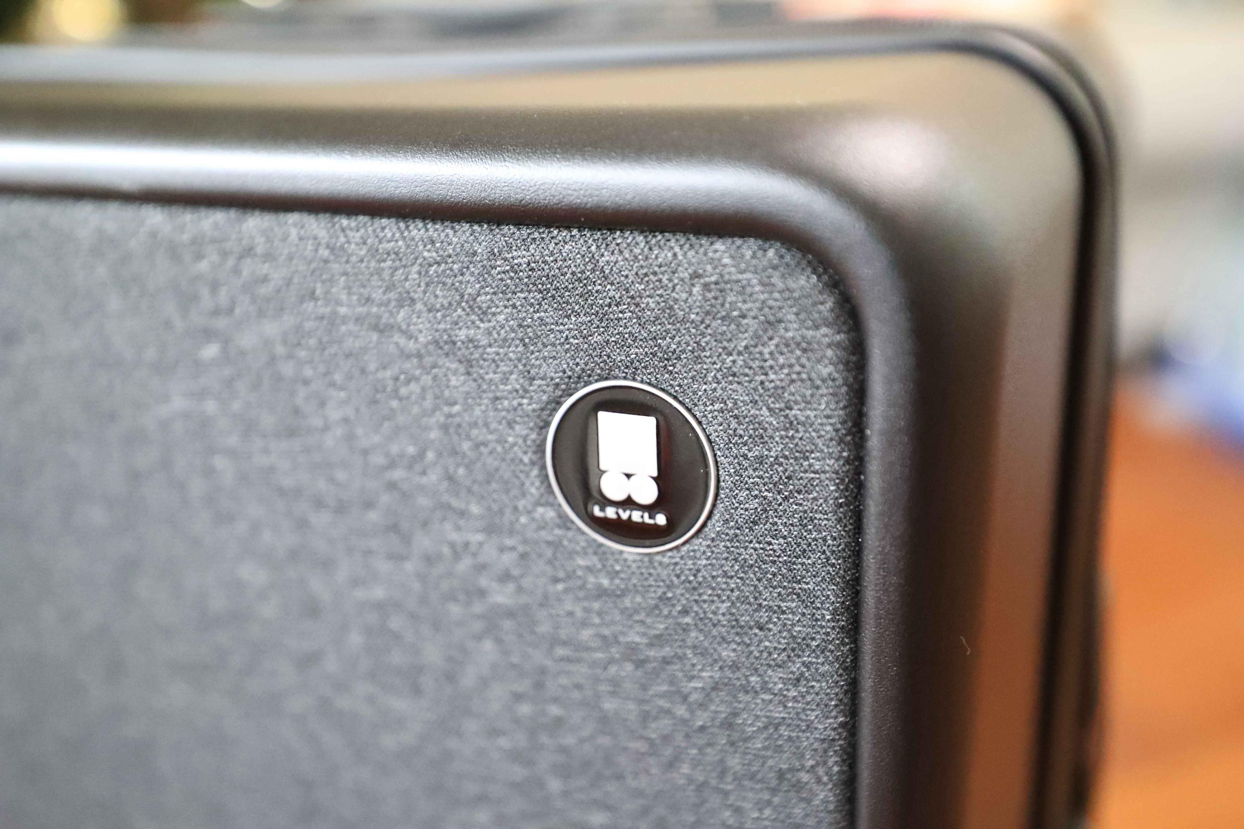 身高1米9也能HOLD住的差旅搭档——地平线8号城市脉搏拉杆箱