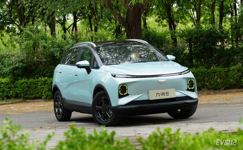 品牌销量持续向上突破关键产品静态体验几何E