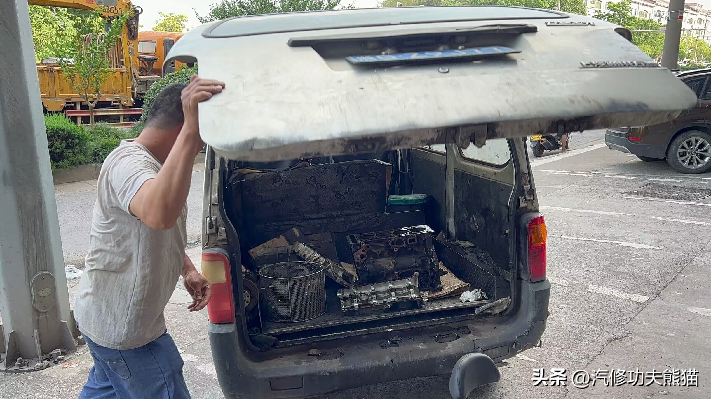 武汉小轿车烧机油处理办法,老款斯柯达烧机油解决方案