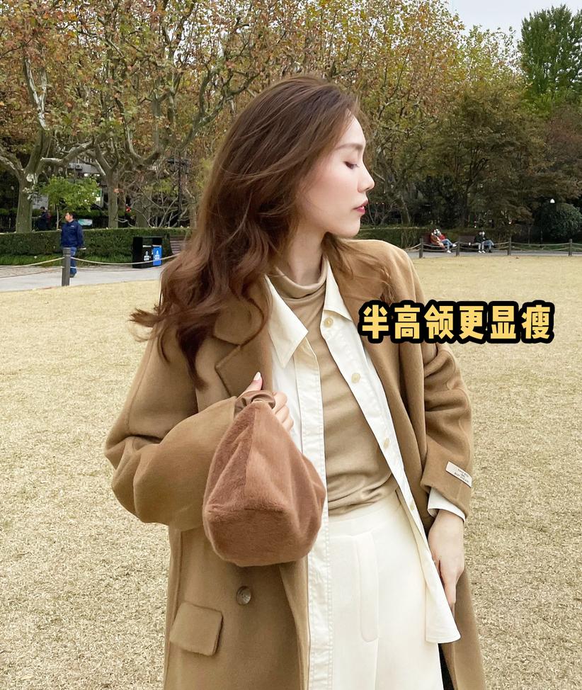 绿色大衣里面穿什么内搭最好,黑色大衣里面怎么穿内搭男