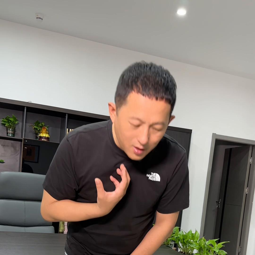 怎样提升自己做服装生意的能力,服装人要想生意好就要勤上新