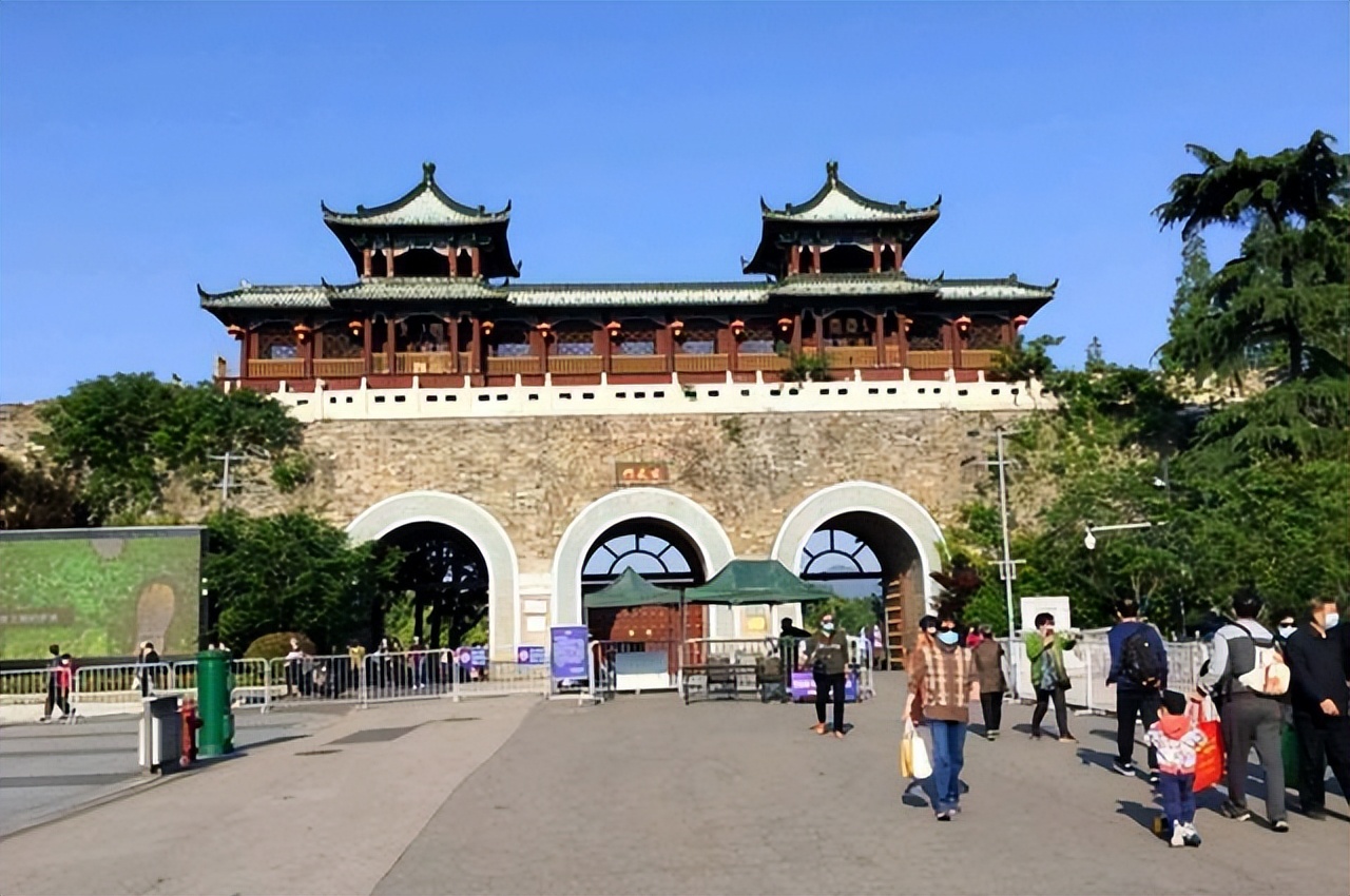 省委书记和市委书记各什么级别,省委书记和市委书记哪个级别高