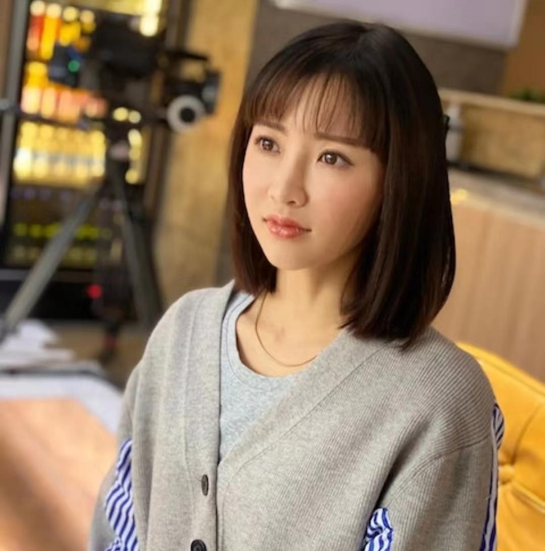 34宀乼vb灏忚姳鐜板湪鎬庝箞鏍蜂簡,tvb灏忚姳鍥犱笐闂昏闆棌鍗婂勾