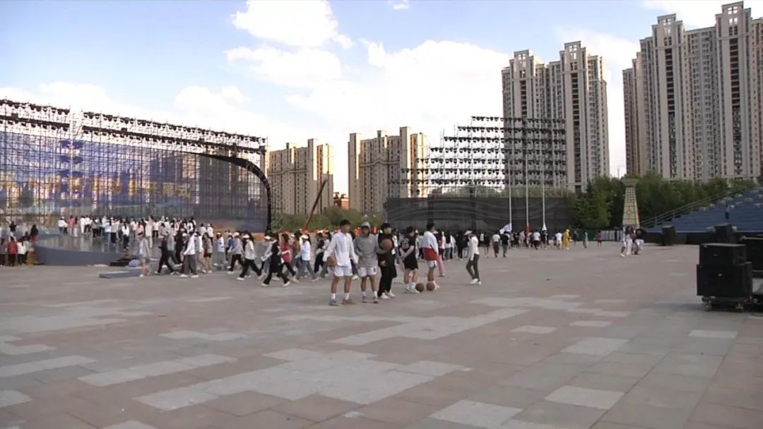 戮力同心助万企,办好十四运当好东道主