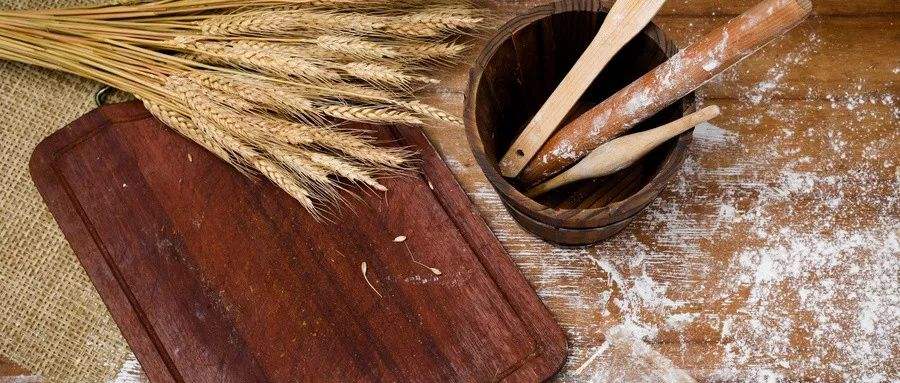 喝普洱茶等于自杀？一克普洱熟茶含五亿霉菌，普洱茶到底能不能喝