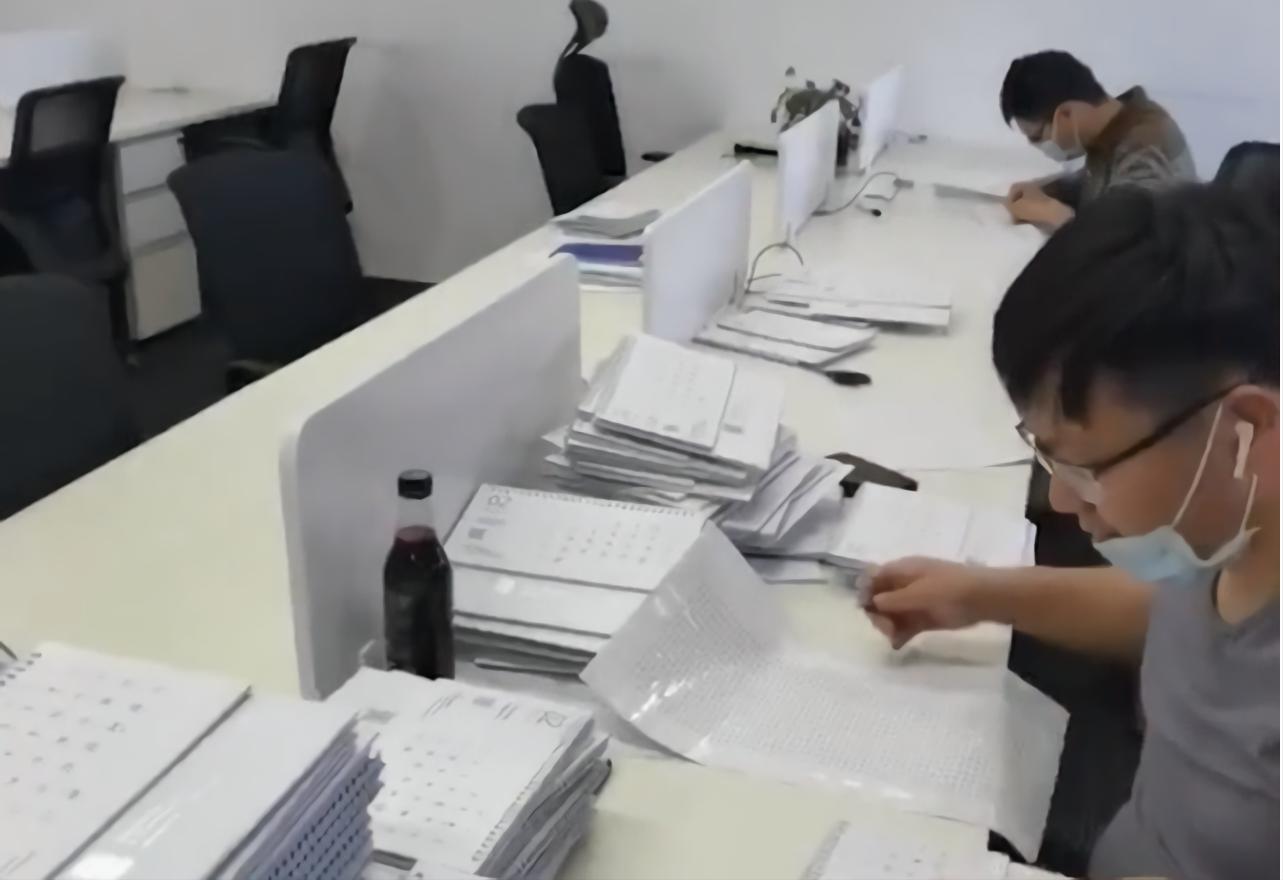 男子误将“立春”写成女友名字，印错一万本台历，秀了国人一脸