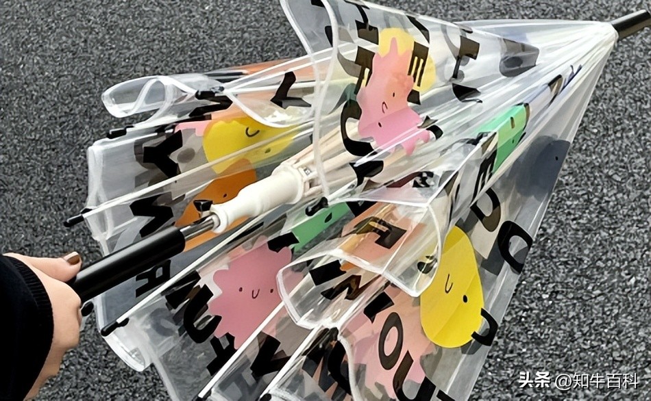 新型*局骗**！寄东西给你不收钱什么套路？收到顺丰快递雨伞怎么回事