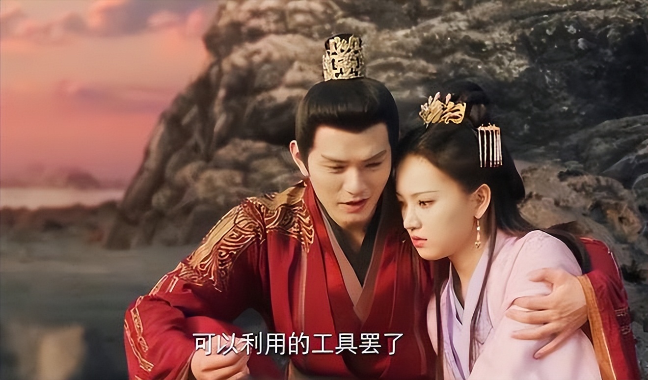 武大校花饰演最恶毒女配,作恶太多终食恶果,杀了情人后自杀