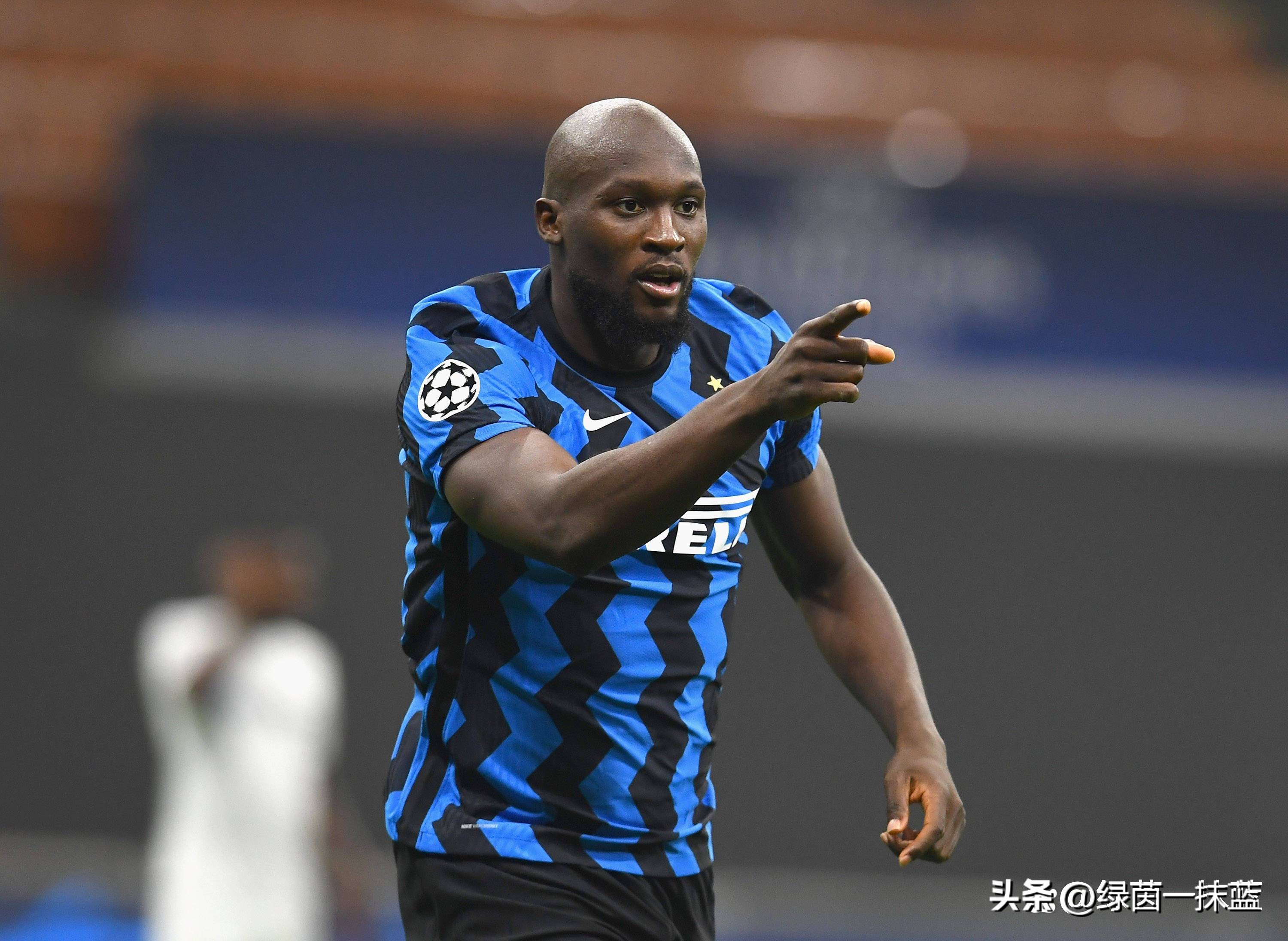 国米张康阳:会和切尔西商谈卢卡库的未来,卢卡库并不会缺少下家