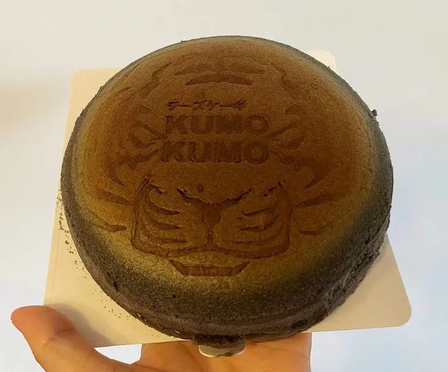 1人1天限购1个，要用身份证买的芝士蛋糕，是什么味道？