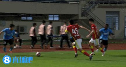 对足球深深的爱,对足球的爱情和热爱