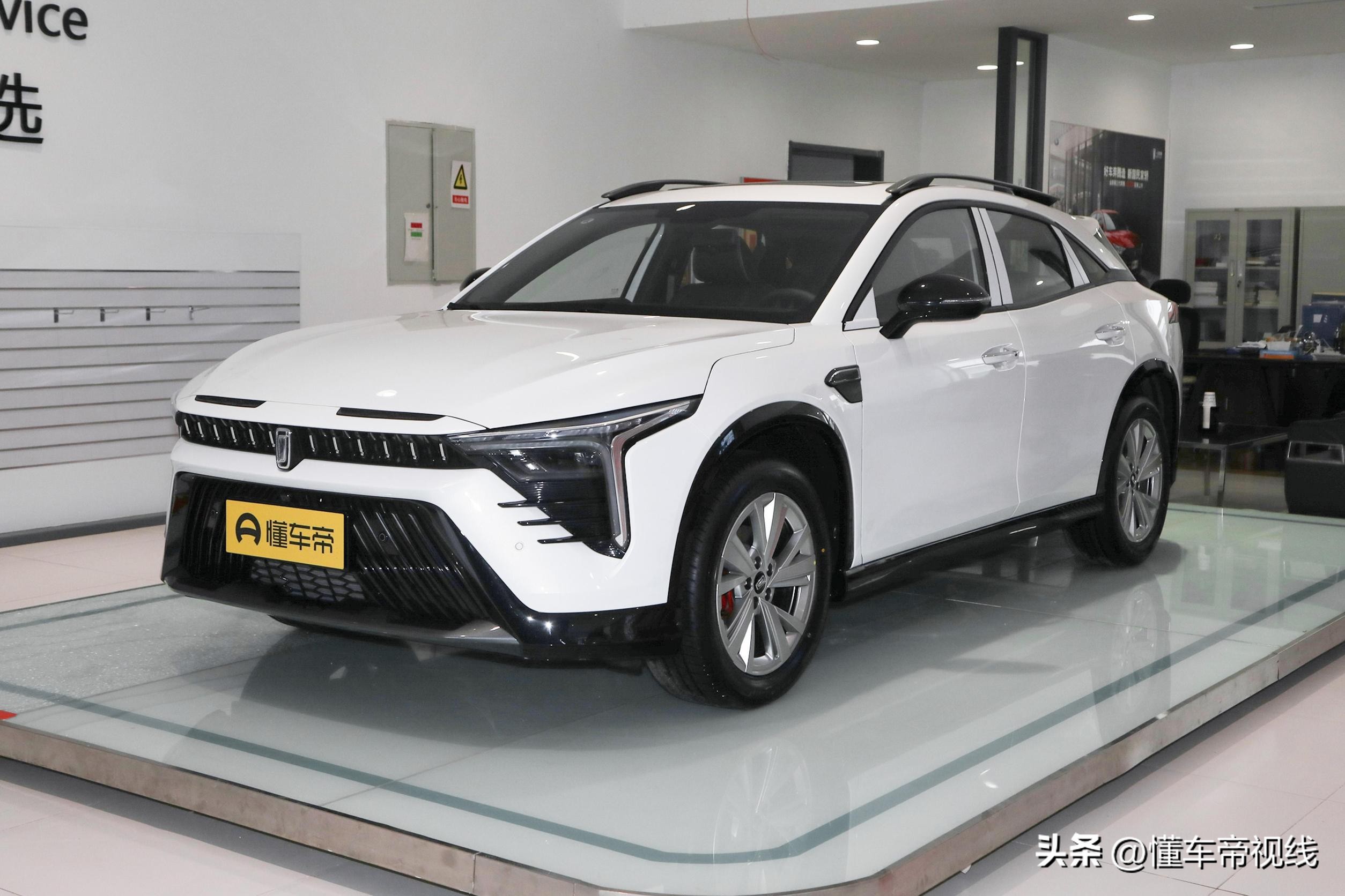 东风雪铁龙凡尔赛c5x成新爆款,东风雪铁龙凡尔赛c5x混动落地