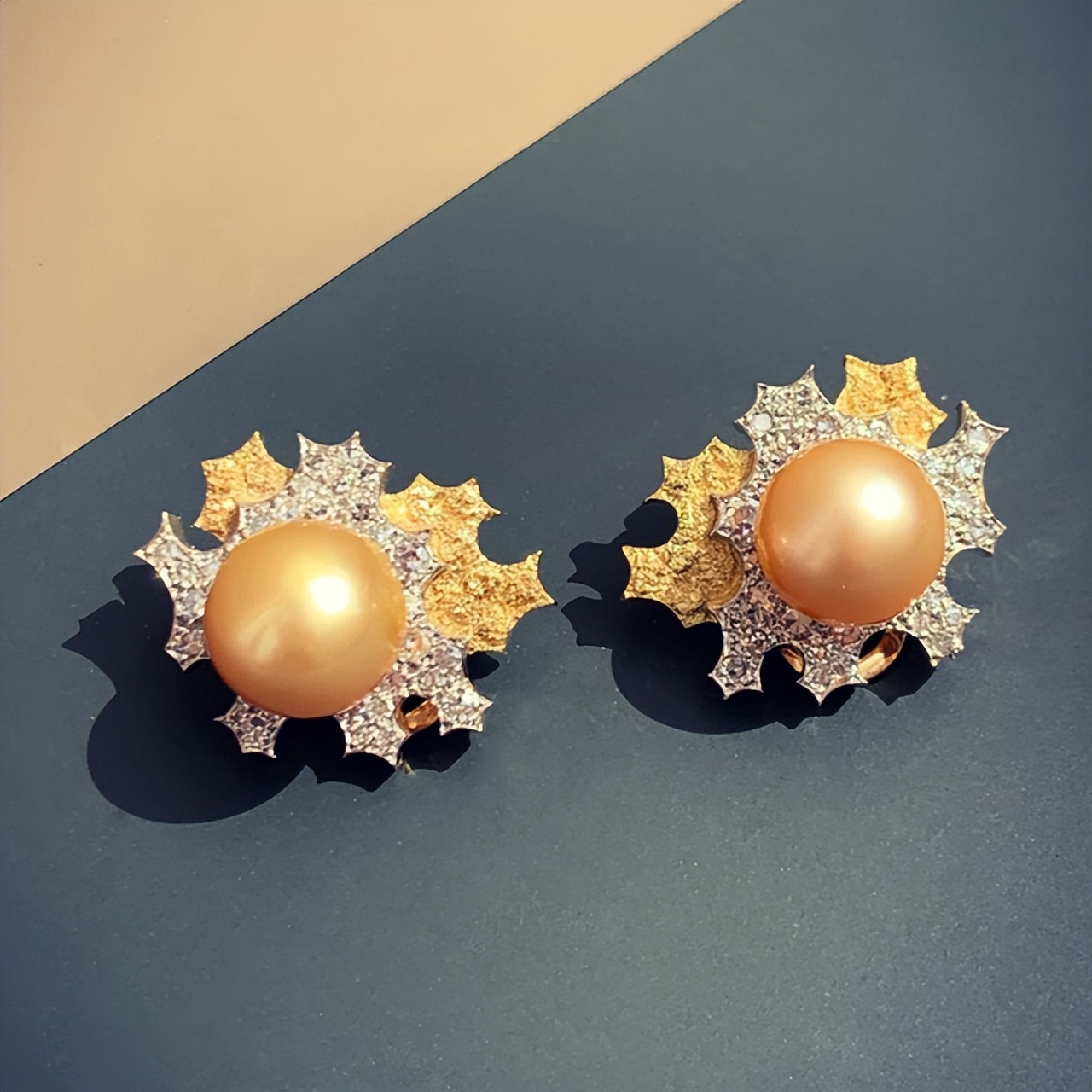 不懂珠宝的“小白”AndrewGrima竟获无数大奖、俘获英女王的心,还被称为“现代珠宝之父”?