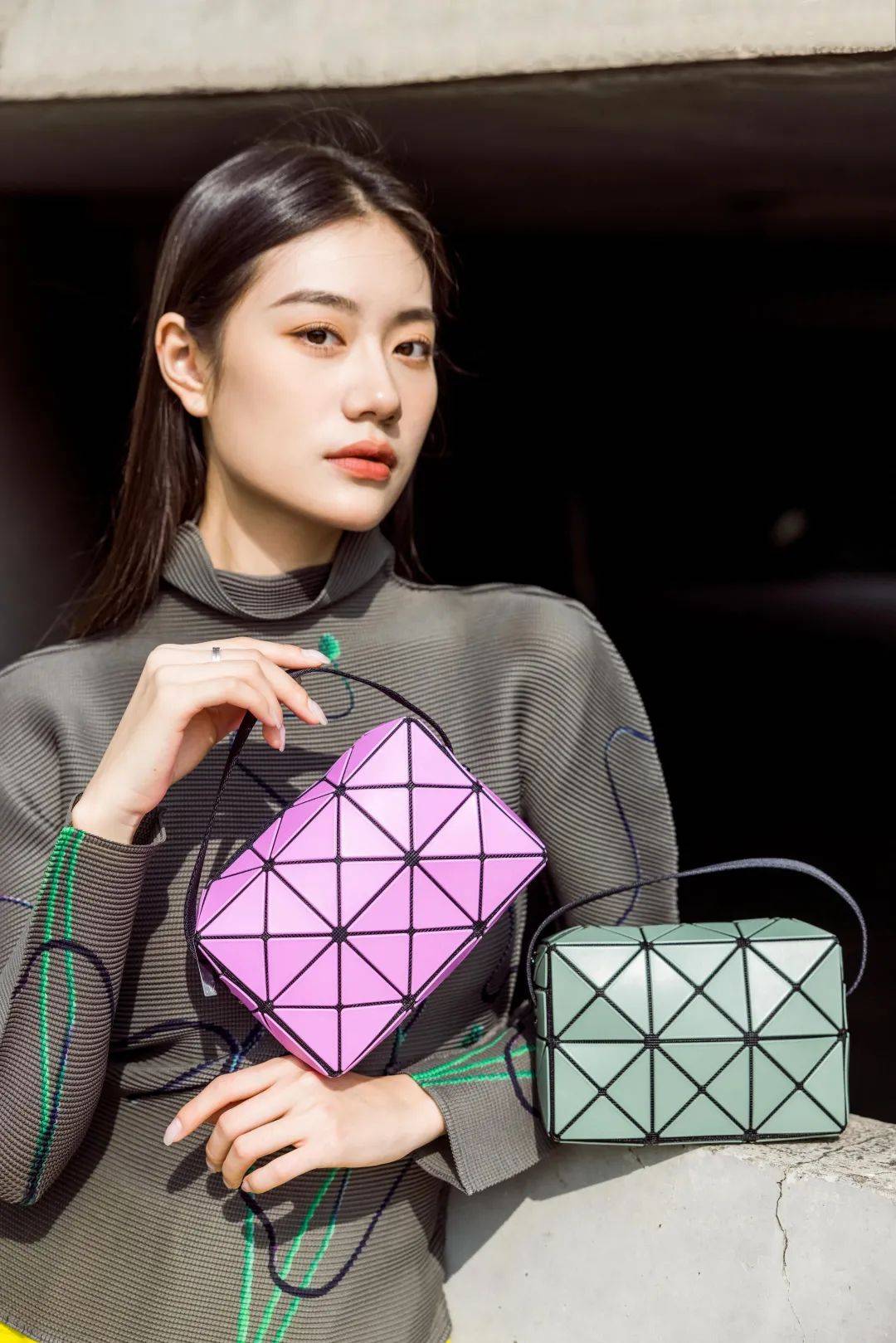 三宅一生水桶包2021,2023年第一只大牌包包