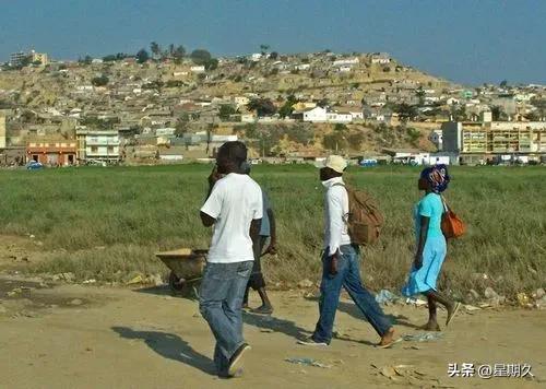 船舶非洲靠港，揭秘华人聘请当地女保姆的秘密，真实原因让人羞涩