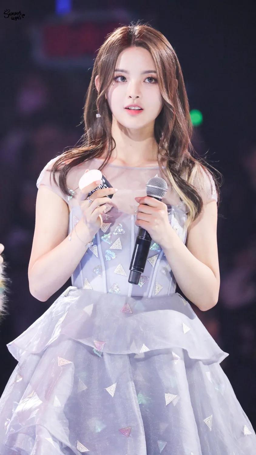 中国最美的10位气质女明星图片,盘点那些美得一塌糊涂的美女明星