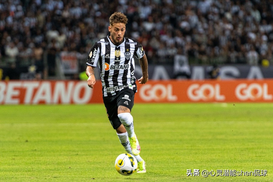 1-1，爆冷！巴甲冠军翻车，42%控球被射9脚，阿兰红牌胡尔克失点