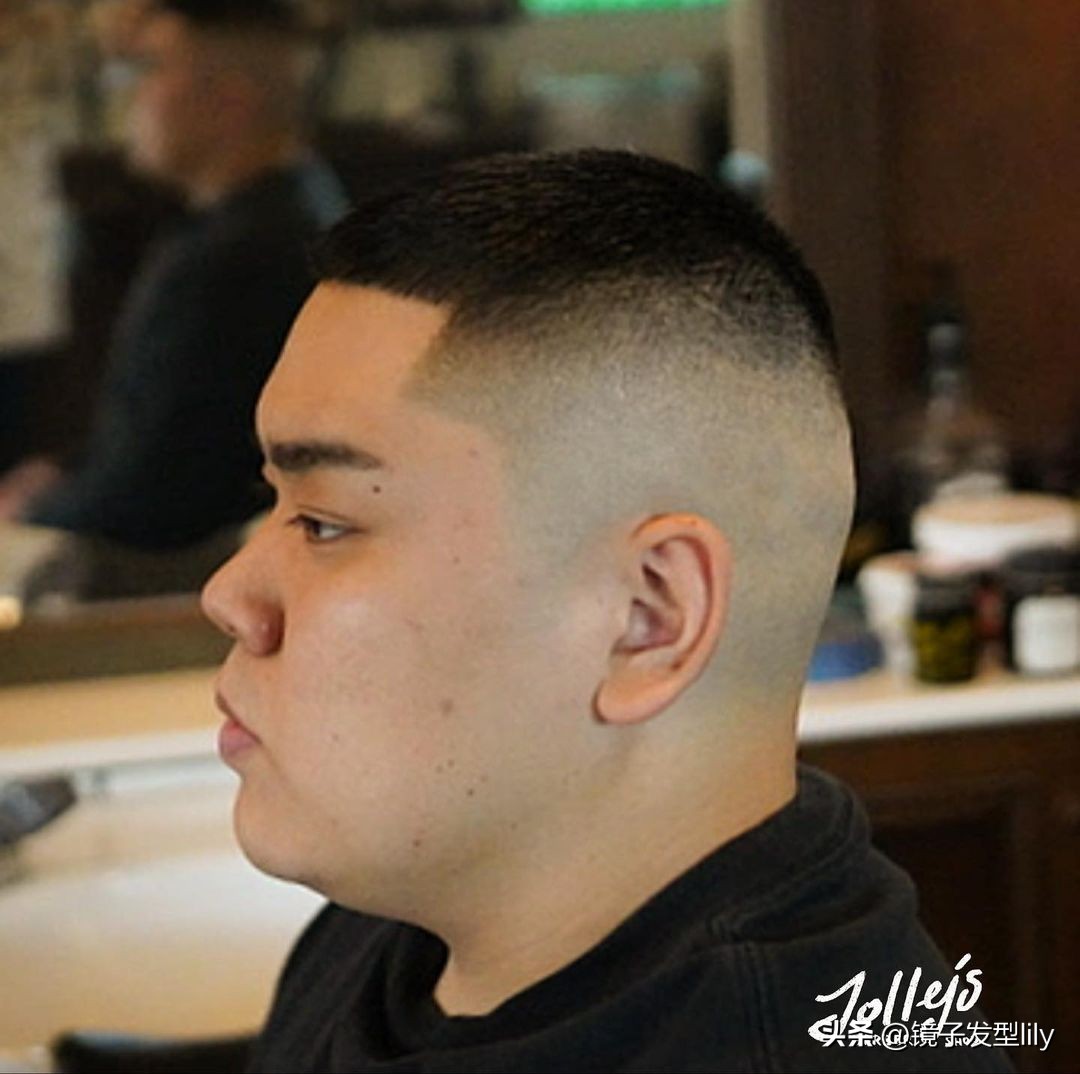 男士白发剪什么发型帅气年轻,男士帅气好打理的发型