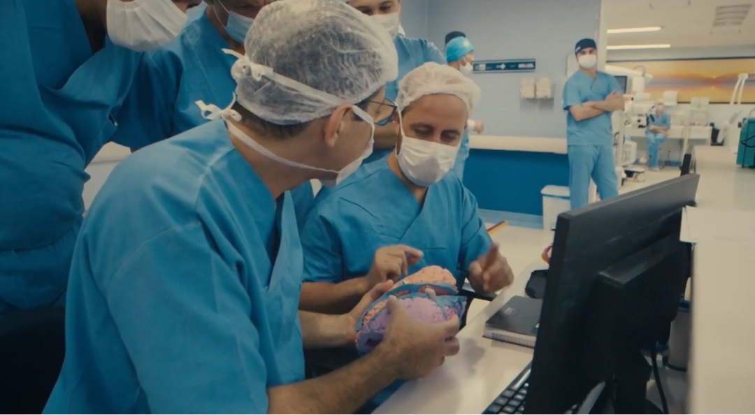 巴西连体双胞胎成功分离后续,巴西头部连体婴儿分离后续