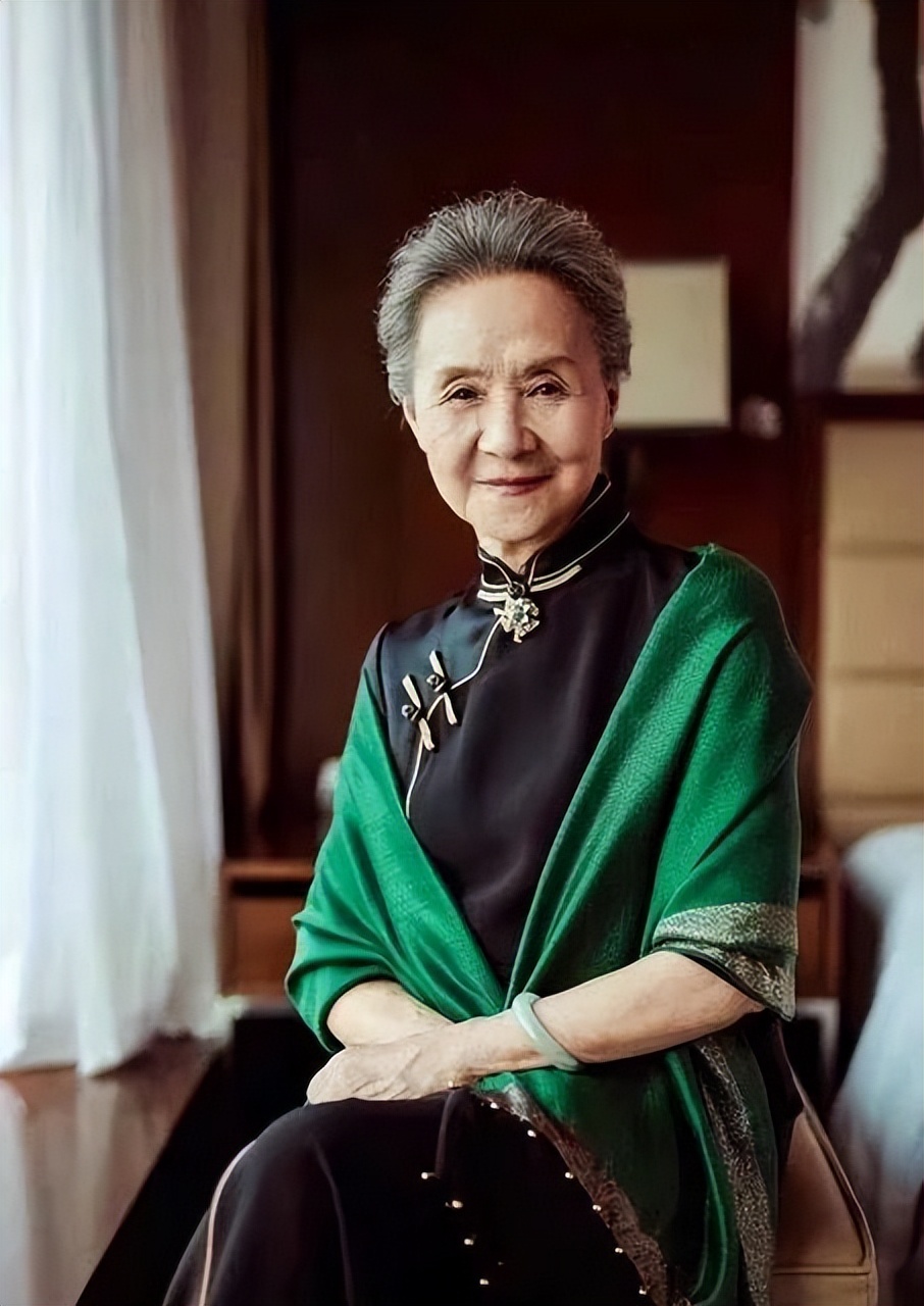 坚决不动刀不整容，年过60岁依然优雅美丽的女星，我只服这10位