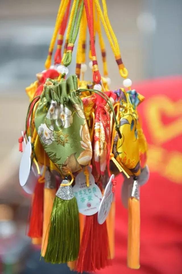 夏季燥热失眠怎么办？省中医院“安神保养”香囊助您端午假期睡得香