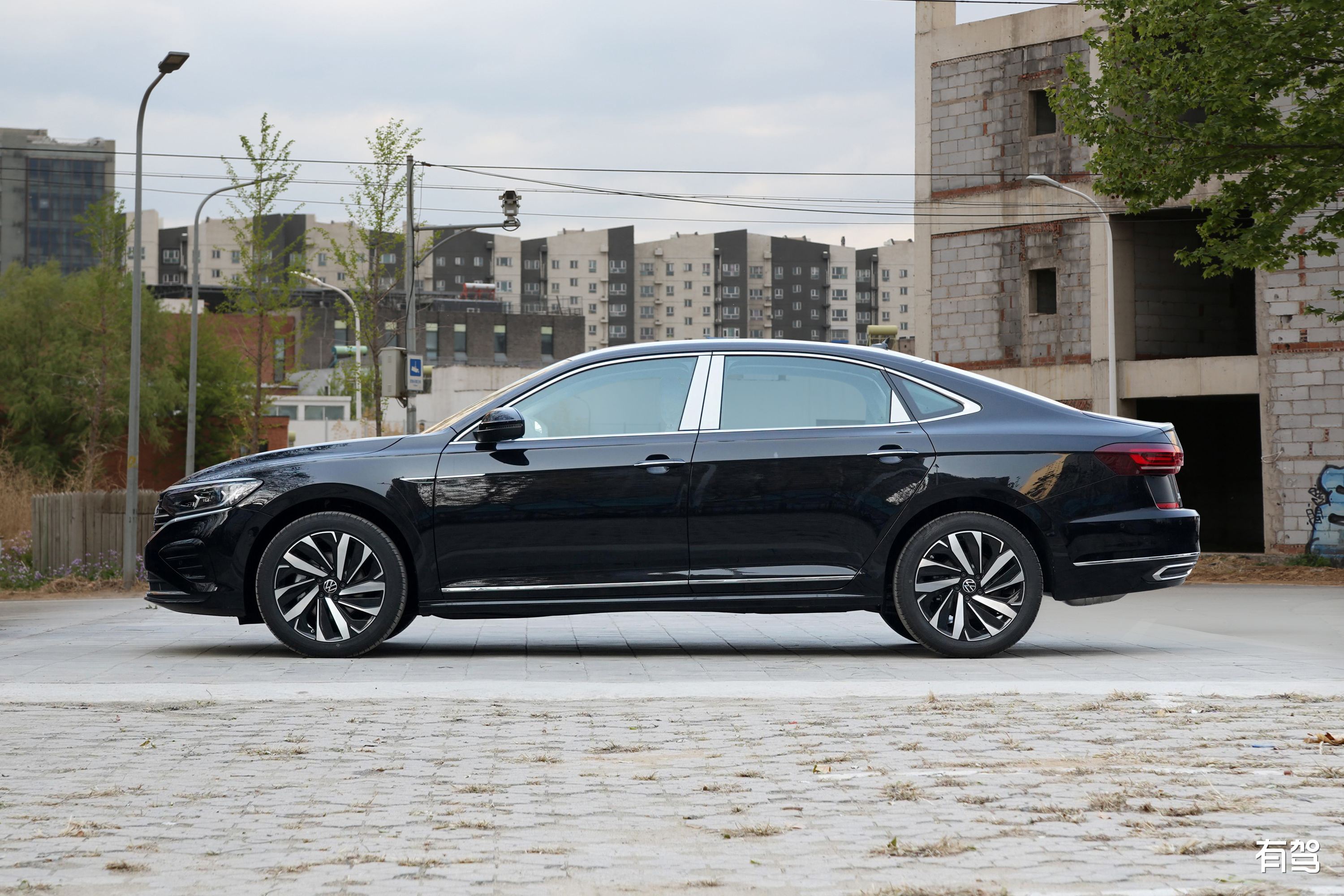 大众帕萨特2023款280精英版报价表,大众帕萨特2023款280精英版实测