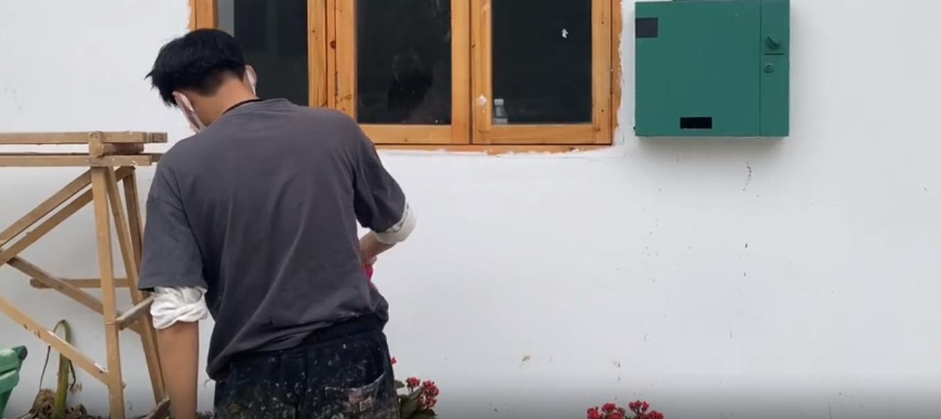 现实版“神笔马良”大新：凭一支笔带全村暴富，被华春莹点赞