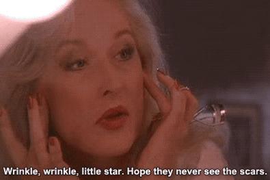 教你眼部紧致淡纹,如何通过护肤改善眼周纹