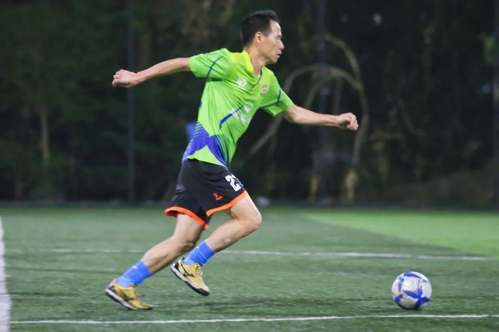 一起足球一起公益,一起为中国足球添砖加瓦