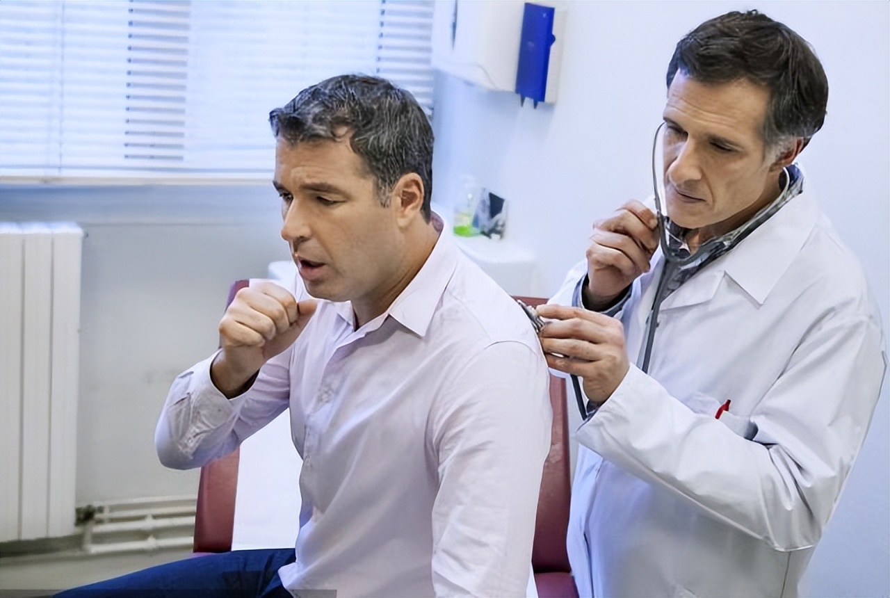 肺部积累痰液多久会产生病变,痰液粘稠带血是肺癌吗