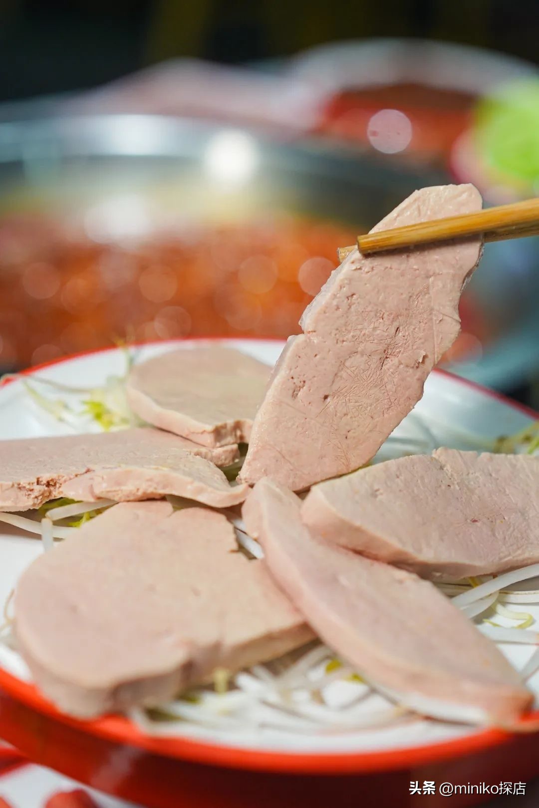 来成都必吃的火锅辣到极点,成都美食攻略十大必吃火锅排行榜