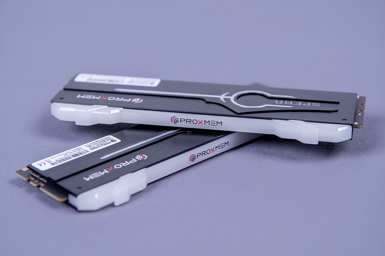 探索ADie性能上限！博德斯曼DDR56800开启高带宽与低延迟模式