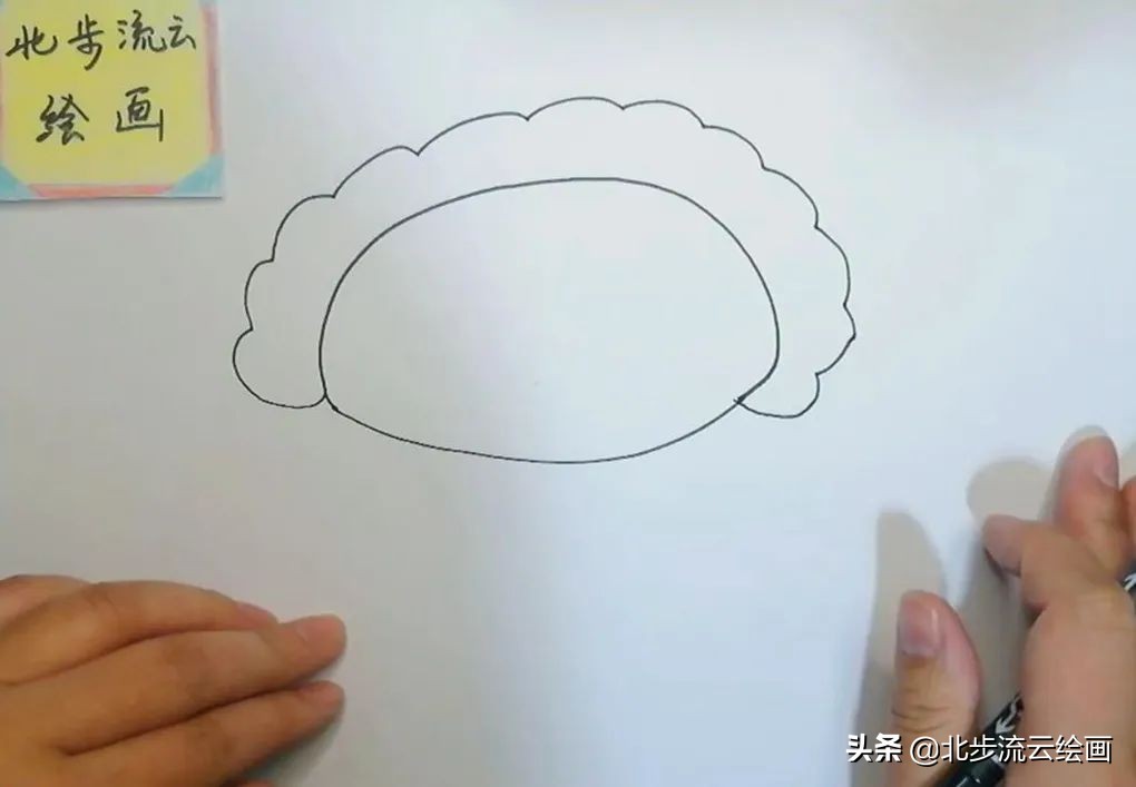 一盘饺子的简笔画图片大全,穿古装端着饺子的中国女孩简笔画
